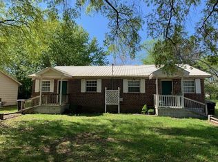409 E Moore St, Tullahoma, TN 37388