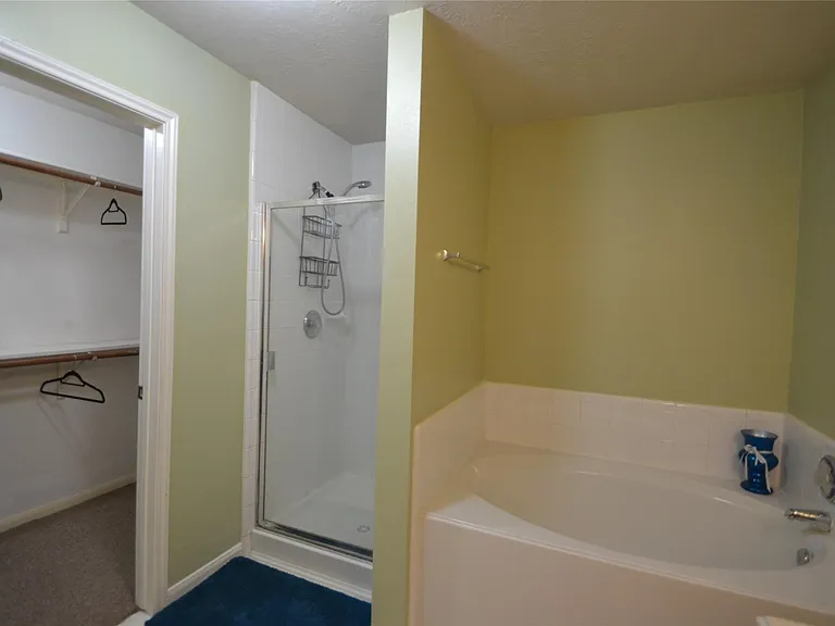 5126 Riverwood Dr — Photo 31