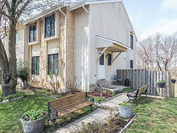 2nd image of 13319 Aiken Pl