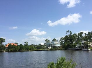 78 Poindexter Dr, Pass Christian, MS 39571