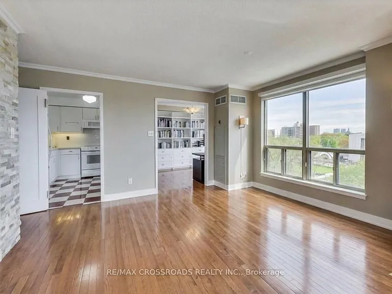 298 Jarvis St #706 — Photo 2