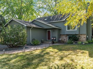 7320 Cactus Curv, Chanhassen, MN 55317