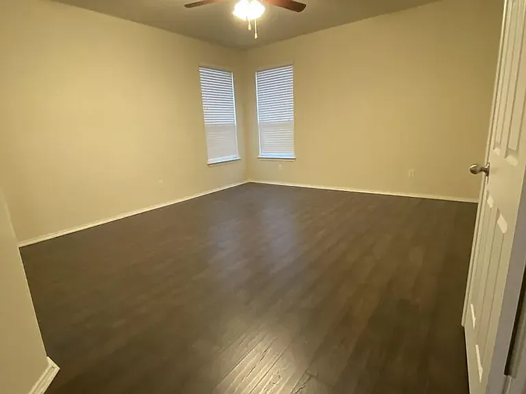 1409 Starlight Dr — Photo 6