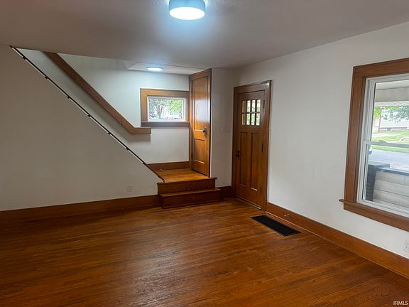 2nd image of 1205 Pemberton Dr