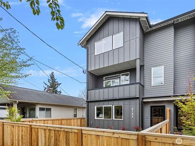 6743 Earl Avenue NW, Seattle, WA, 98117