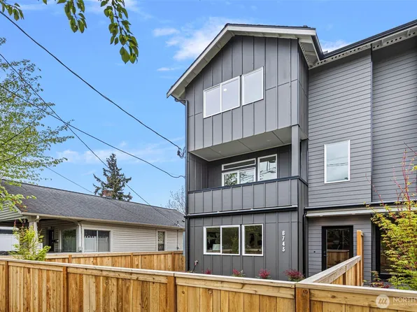 6743 Earl Avenue NW, Seattle, WA 98117