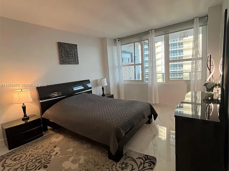 3505 S Ocean Dr #1510 — Photo 11
