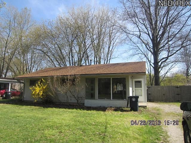 1st image of 1688 Gaylord Dr