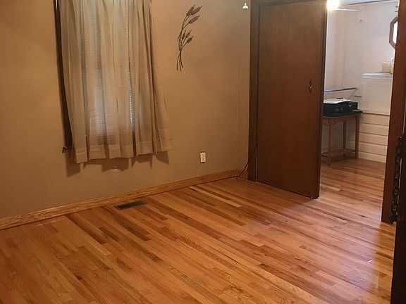 MBR and walk in closet 