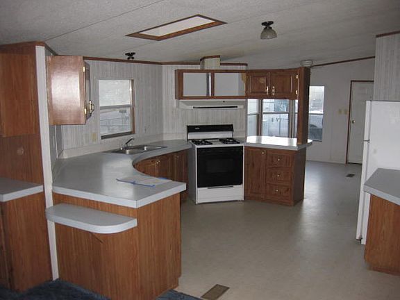 3rd image of 3021 Dona Juanita Dr SW