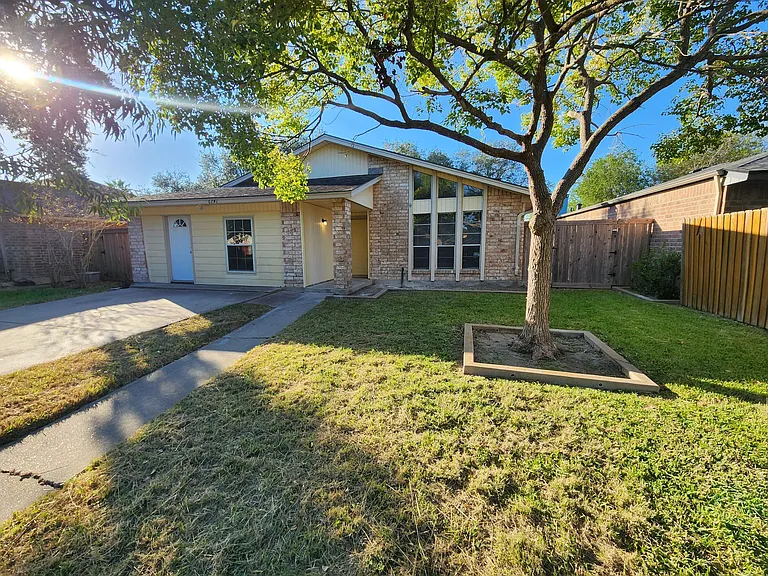 6741 Heavens Gate Dr — Photo 1