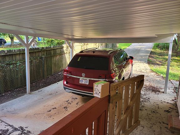 4th image of 8712 Ellis Rd