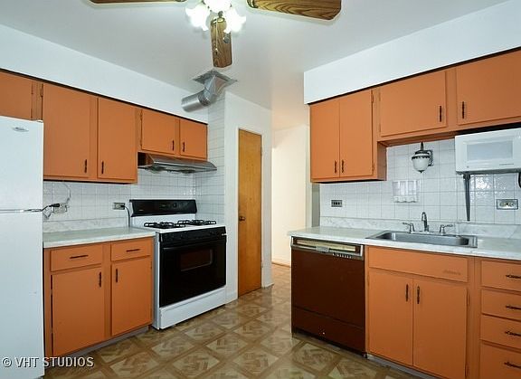 4th image of 4854 Louise St