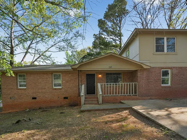 137 Green Tree Dr, Columbia, SC 29203