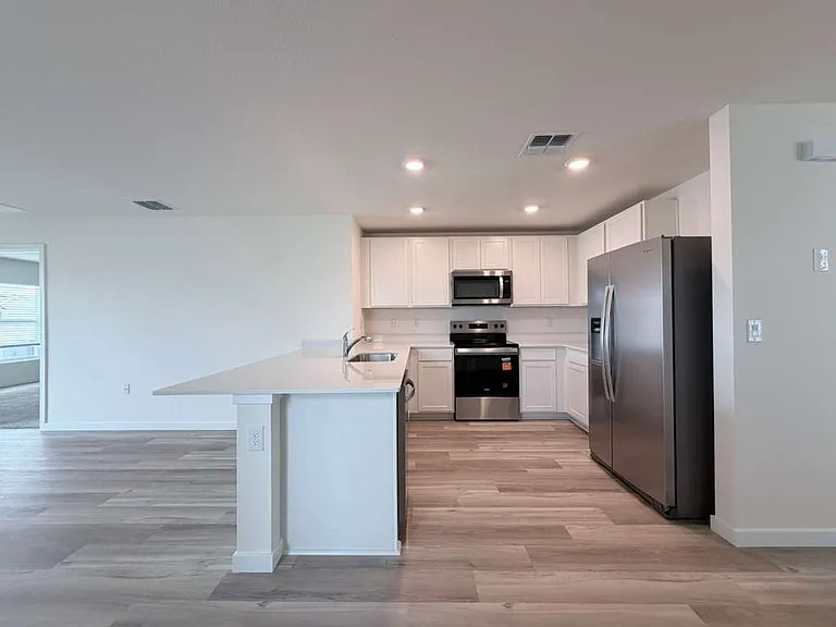 9233 SW 47th Ct — Photo 4