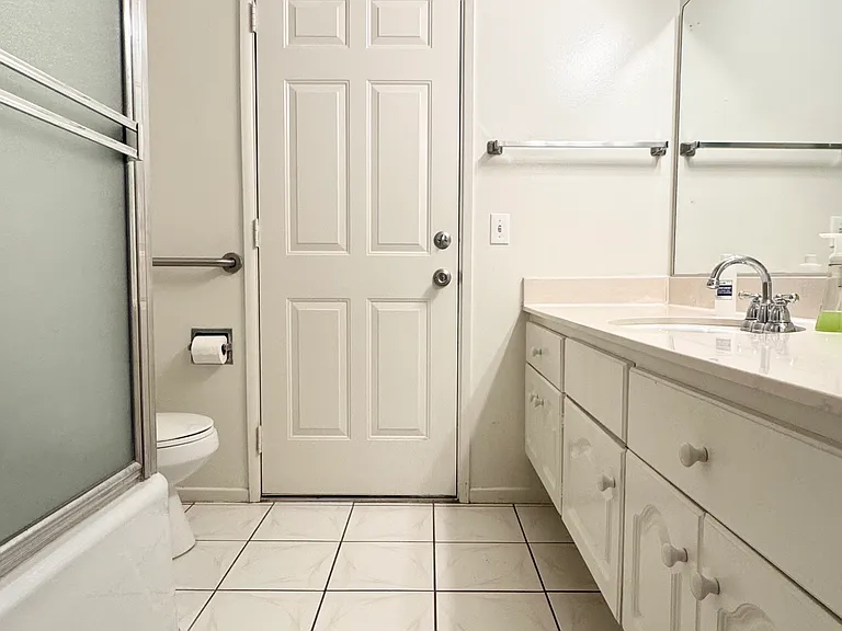 17040 Ridge Park Dr — Photo 17