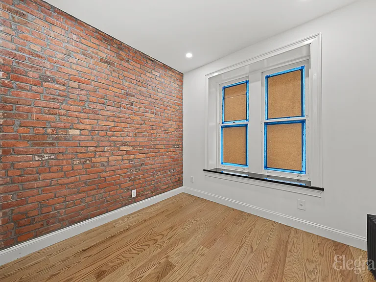42 Bank St #11 — Photo 5