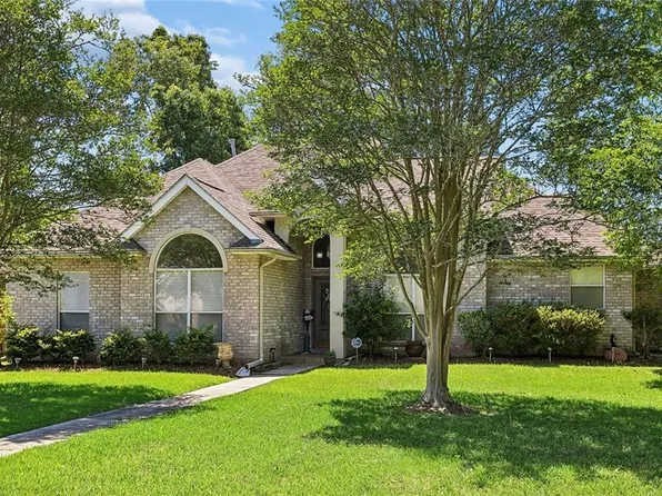 200 Gage Ct, Madisonville, LA 70447