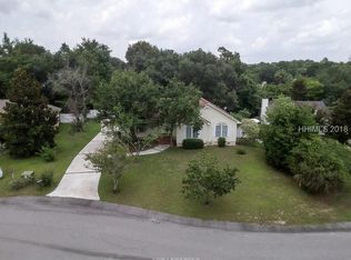 4 Poplar Ct, Bluffton, SC 29910