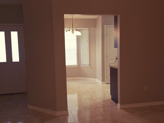 5th image of 1827 Vera Dr