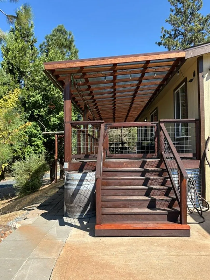 Beautiful 3 Bedroom 2 Bathroom Home in Country Setting — Photo 3