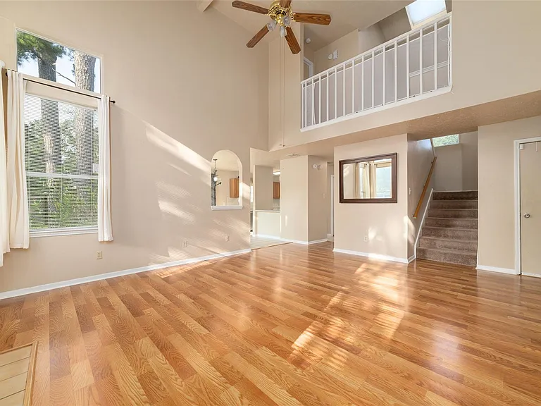 1934 Pincher Creek Dr — Photo 14