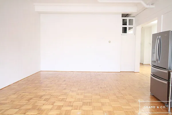 Rented by Grand & Co. | media 18