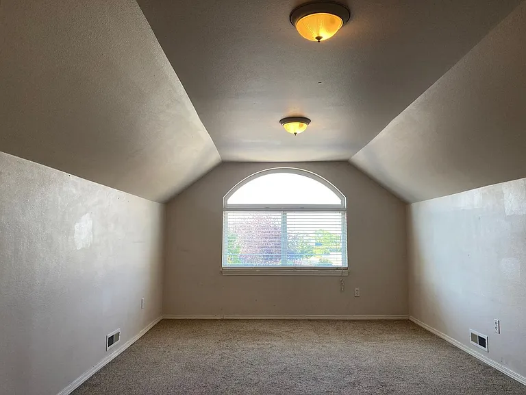 2512 Daisy Dr — Photo 13