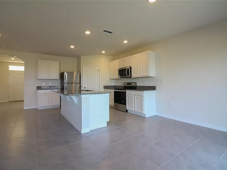 2822 Ivy Lake Ct — Photo 6