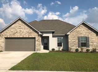 112 Saint Bruno St, Youngsville, LA 70592