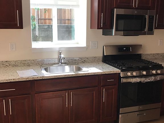 2nd image of 1258 Arkansas St