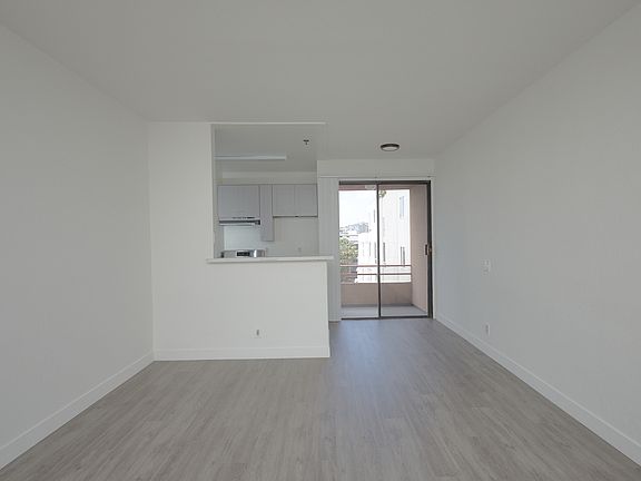 5th image of 1335 N La Brea Ave APT 107