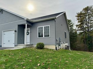 41 Smoke Ridge Rd, Queensbury, NY 12804