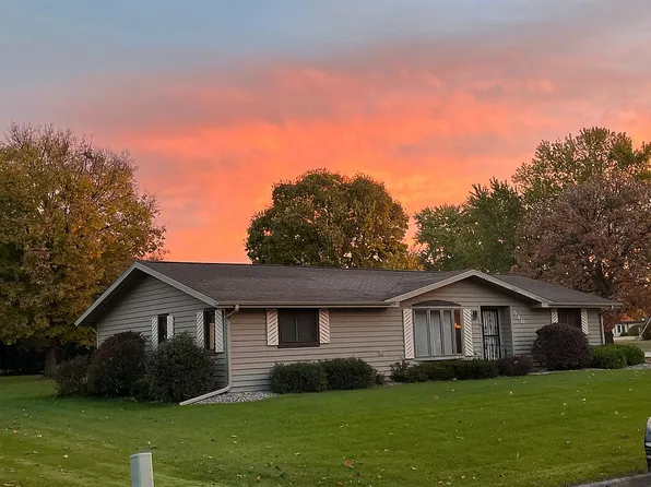 510 Jonathan Ln, La Crescent, MN 55947