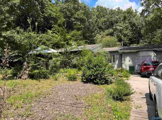 2605 Scenic Dr SE, Huntsville, AL 35801