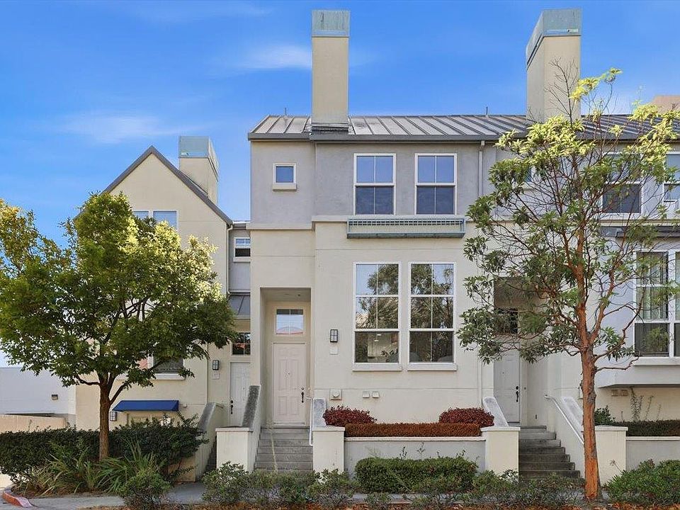 1st image of 208 Village Ln