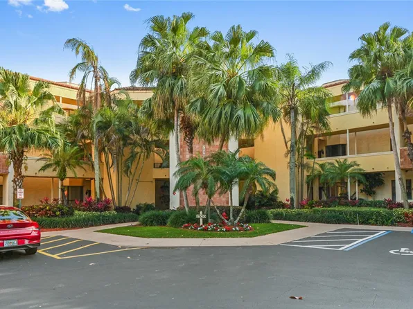 7520 La Paz Boulevard #306, Boca Raton, FL 33433