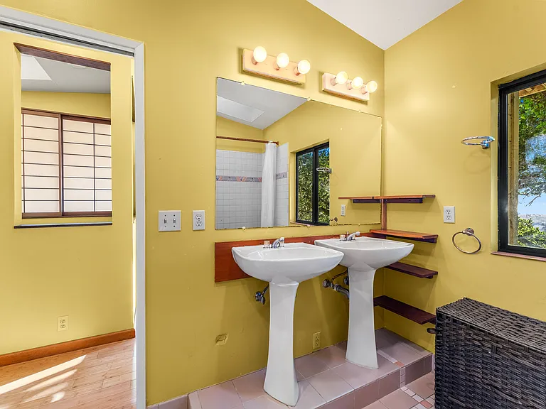 1724 La Vereda Rd — Photo 15