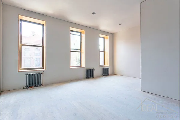 Sold by Ideal Properties Group | media 4