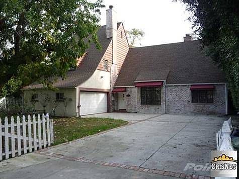 2nd image of 4546 Auckland Ave