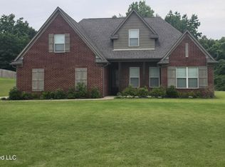 65 Byhalia Creek Farms Rd E, Byhalia, MS 38611