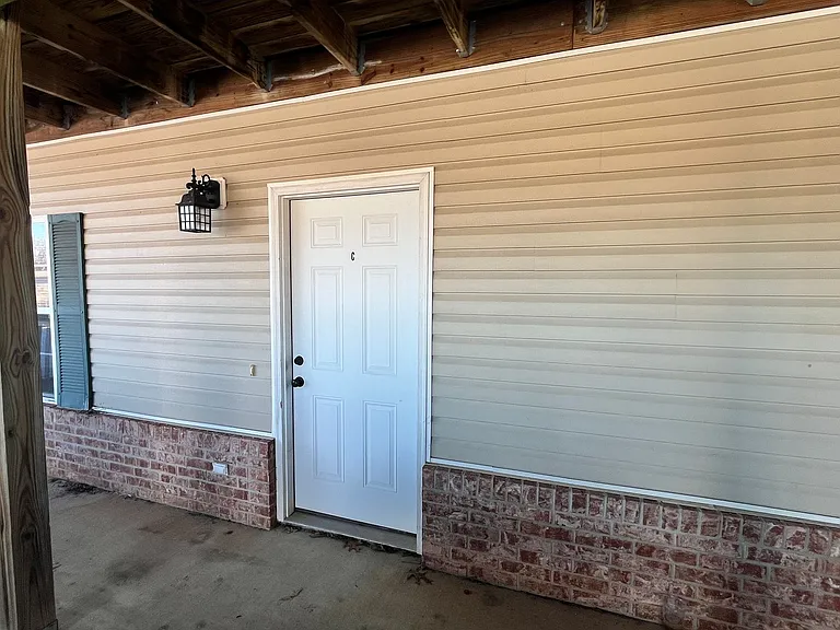 16665 Hunters Ridge Ln — Photo 1