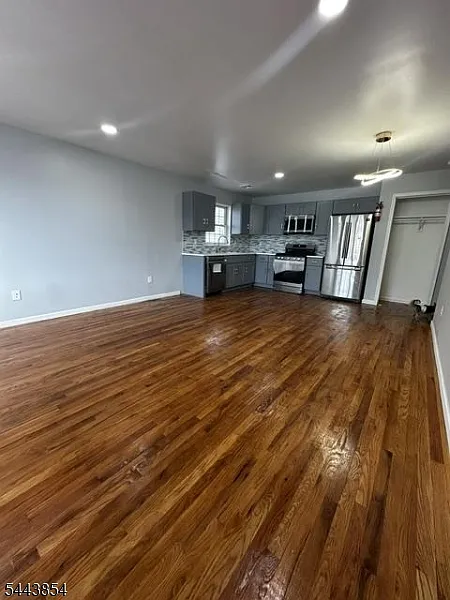 3 bed, 2.0 bath, $2,800 — Photo 1