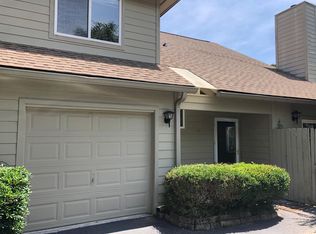 11 Maplecrest Dr, Charleston, SC 29412