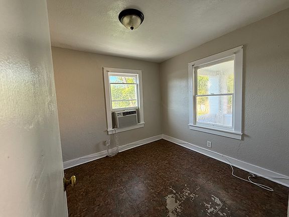 5th image of 5150 6th St APT 3