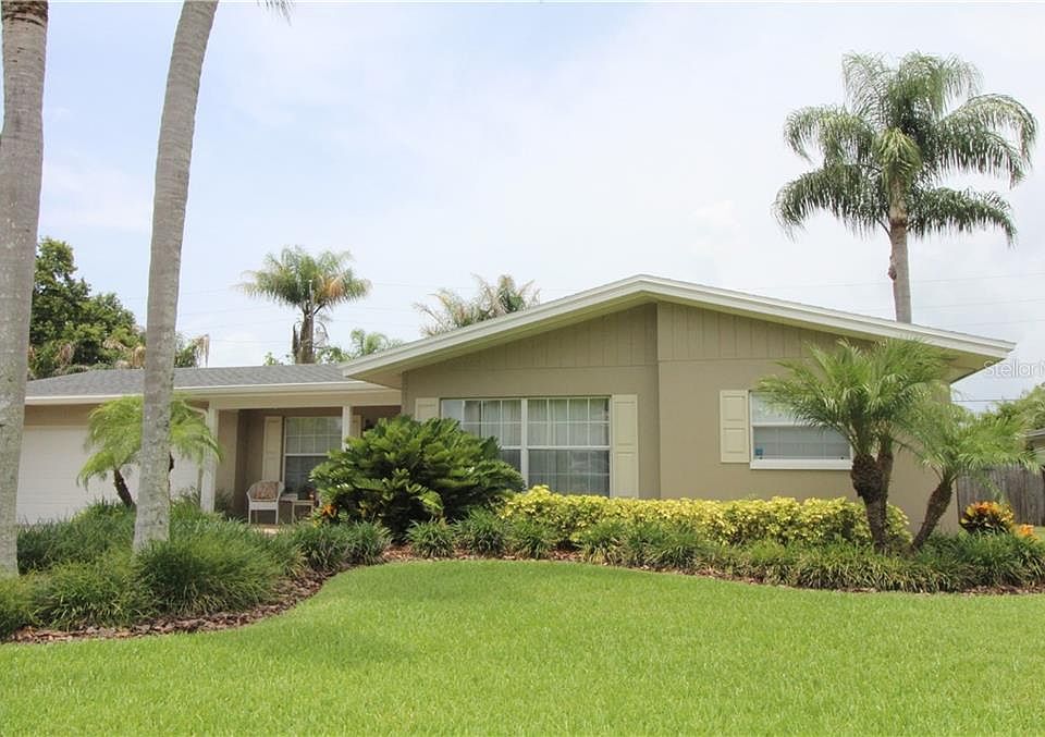 1st image of 2374 Sarazen Dr