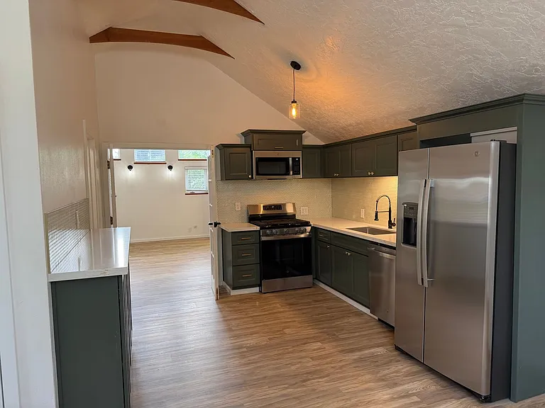 1785 W 14th Ave #B — Photo 12