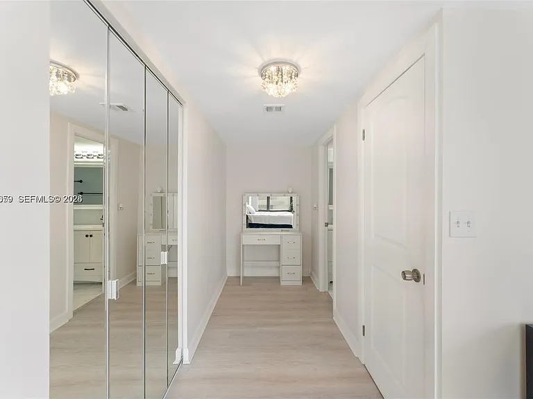 2500 Parkview Dr #1714 — Photo 13