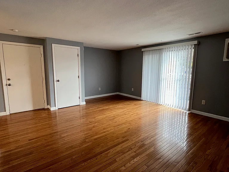 1261 Church St #19 — Photo 2