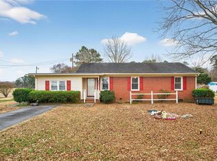 3221 Holland Rd, Suffolk, VA 23434